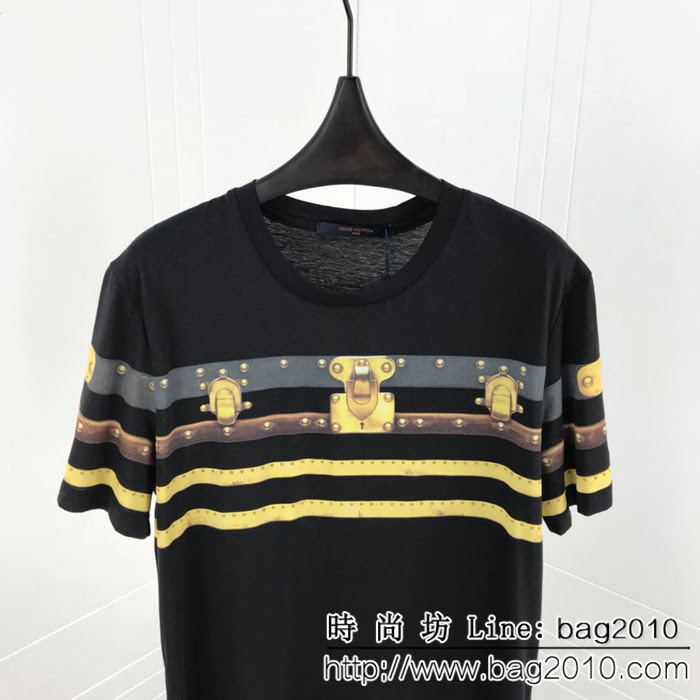 LV路易威登 19早春新款 金色鎖頭印花 雙股絲光棉 男款短袖 ydi1544